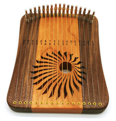 CAYLEN KaLyra aus aus Kirsche und Wallnuss, Kalimba-Lyra mit 17 Saiten